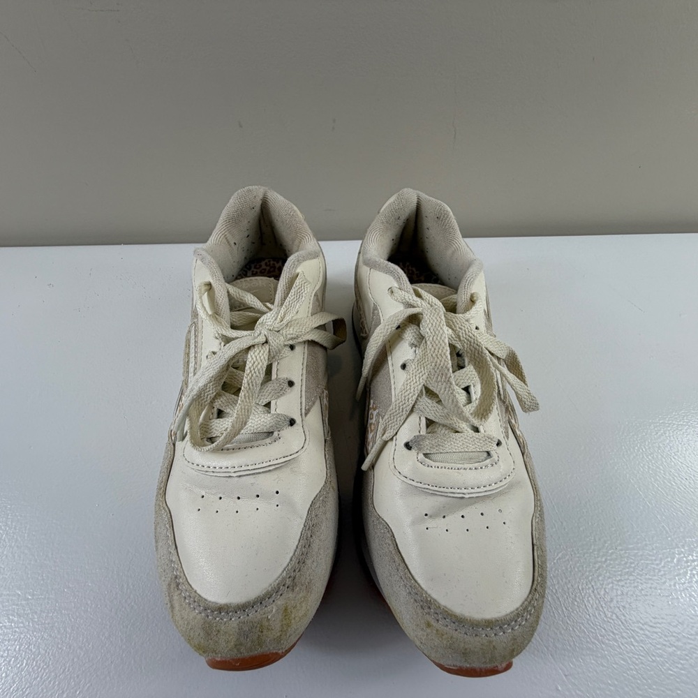 Reebok Beige and Gray Sneakers with Cheetah Pattern Accents‎ Sz 3 - Picture 8 of 13